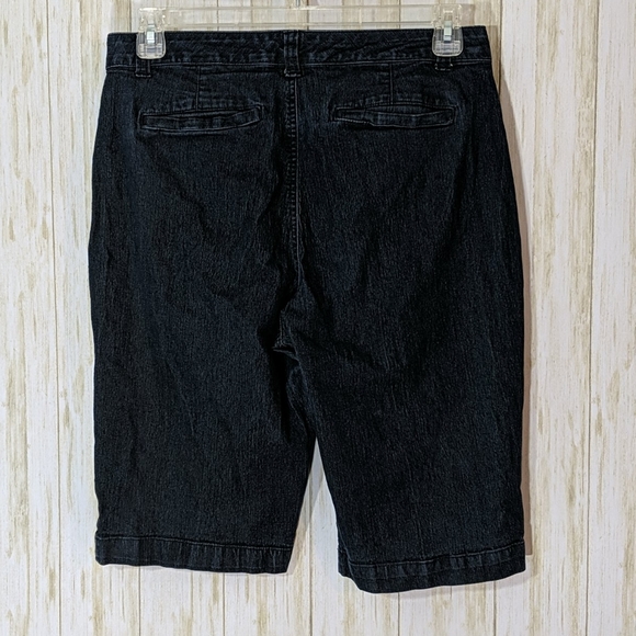 Bandolino jean shorts size 12 - Picture 2 of 3
